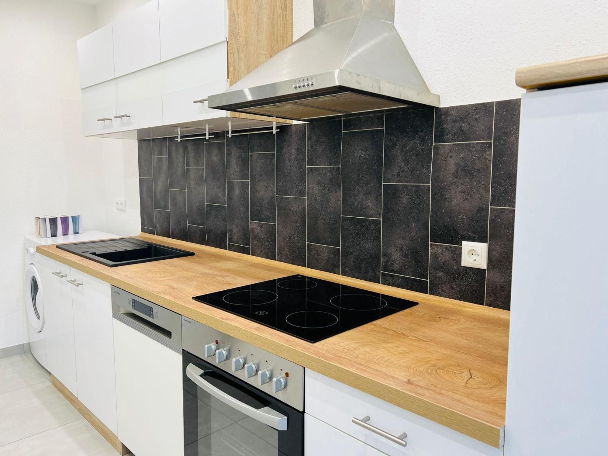 Twenty Five Apartment Bei Dresden - Free Parking, Massage-Stuhl, Netflix & Coffee Machine Хайденау Экстерьер фото